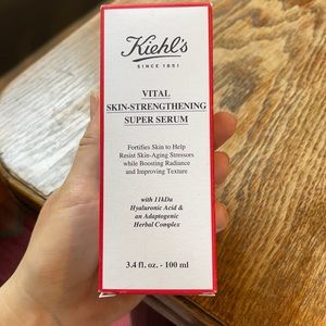 Kiehl’s Vital Skin Strengthening Super Serum